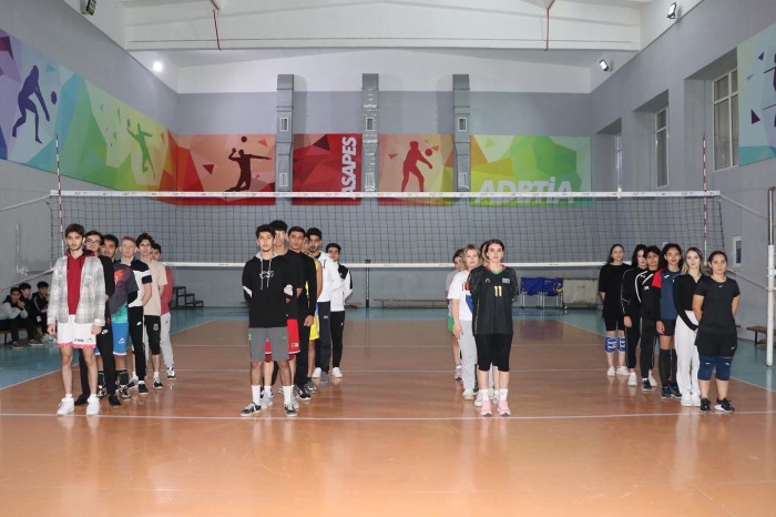 Voleybol turnirinin qalibləri mükafatlandırıldı - FOTOLAR