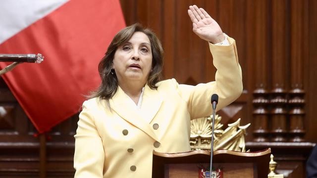 Perunun yeni prezidenti and içdi