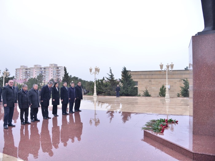 Qaradağda Heydər Əliyevin anım gününə həsr olunmuş tədbir keçirildi - FOTOLAR