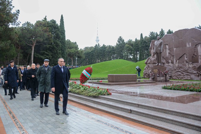 UNEC-də ümummilli lider Heydər Əliyevin anım günü qeyd olunub - FOTO