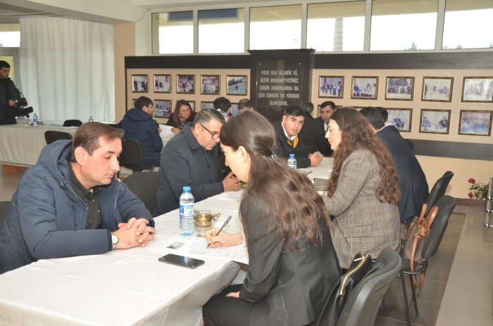 Qubadlıdakı təmir işləri ilə əlaqədar əmək yarmarkası keçirilib - FOTOLAR