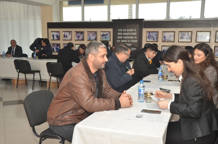 Qubadlıdakı təmir işləri ilə əlaqədar əmək yarmarkası keçirilib - FOTOLAR