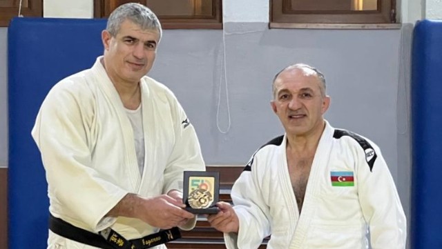 Azər Əsgərova medal təqdim olundu - FOTOLAR Azər Əsgərova medal təqdim olundu - FOTOLAR