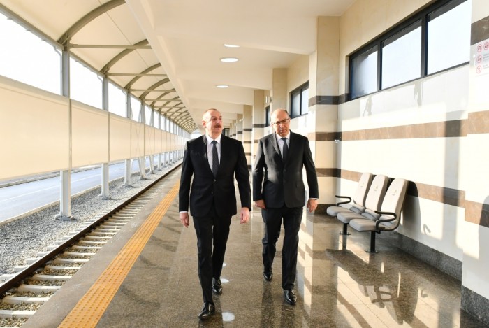 İlham Əliyev "Xocəsən" stansiyasının açılışında - FOTOLAR (YENİLƏNİB)