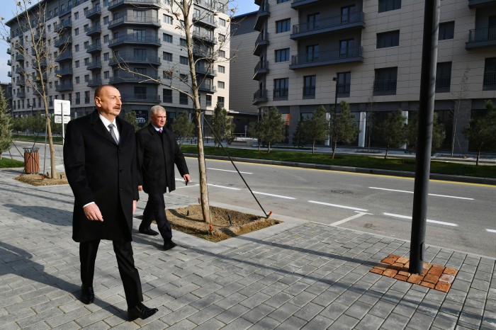 İlham Əliyev Ağ Şəhərdə görülən işlərlə tanış olub - YENİLƏNİB (FOTO)