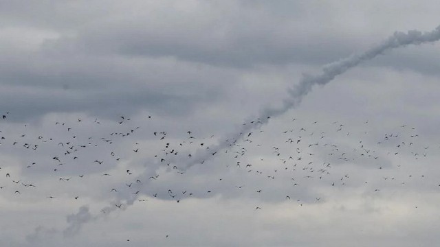 Ukrayna ərazisi kütləvi raket hücumuna məruz qaldı