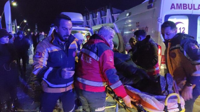 Türkiyədə hotelin tavanı çökdü, 32 nəfər xəsarət aldı (YENİLƏNİB)