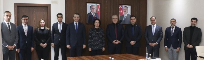 AzMİU ilə DOST Agentliyi arasında memorandum imzalandı - FOTOLAR