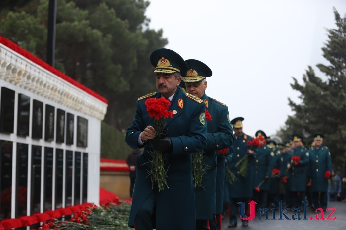 Dövlət rəsmiləri Şəhidlər xiyabanını ziyarət etdi - FOTOLAR