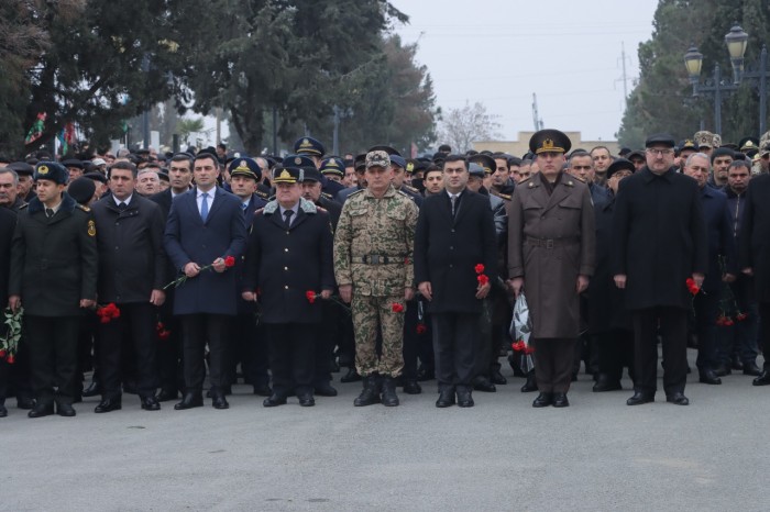 Gəncədə 20 Yanvar şəhidlərinin xatirəsi ehtiramla yad edilib - FOTOLAR