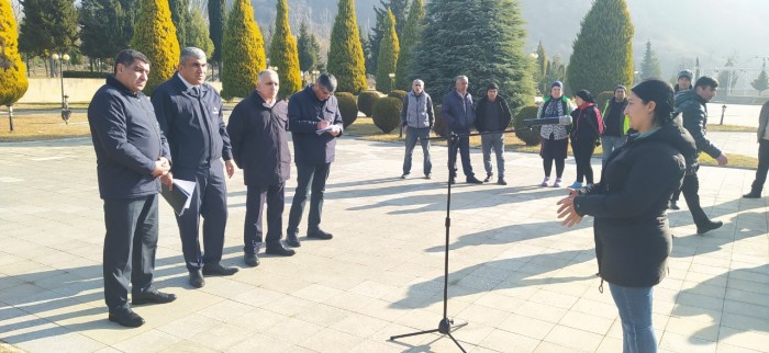 Həftənin ilk iş günündə “Açıq mikrofon” Balakəndə quruldu - FOTOLAR