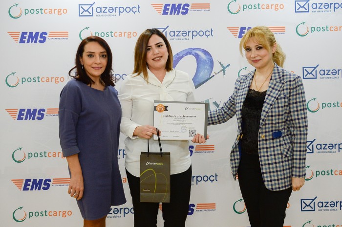 "Azərpoçt" "Azercell"in Bürünc sertifikatlı rəsmi dileri statusunu alıb 