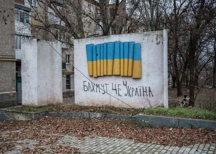 Ukrayna ordusu Liman və Baxmut şəhərlərinə nəzarəti bərpa etdi