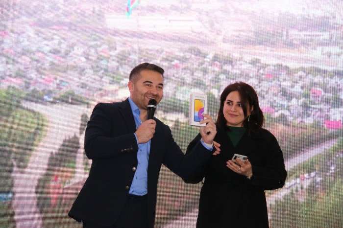 "Final çay iç, Finalda Qazan" lotereyasının qalibinə avtomobil təqdim olundu - FOTO
