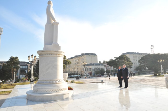 Muxtar Babayev Abşeronda vətəndaşları qəbul etdi - FOTOLAR