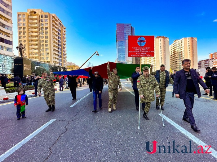 Azərbaycan xalqı Xocalı soyqırımı qurbanlarını yad edir - FOTOLAR
