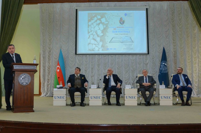 UNEC-də “Heydər Əliyev İli”nə həsr olunan Elm festivalına start verildi - FOTOLAR