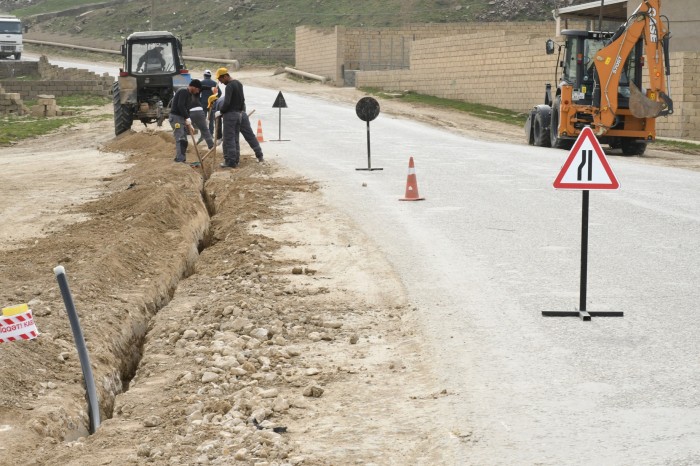 Abşeronda abadlıq-təmizlik işləri davam etdrilir - FOTOLAR