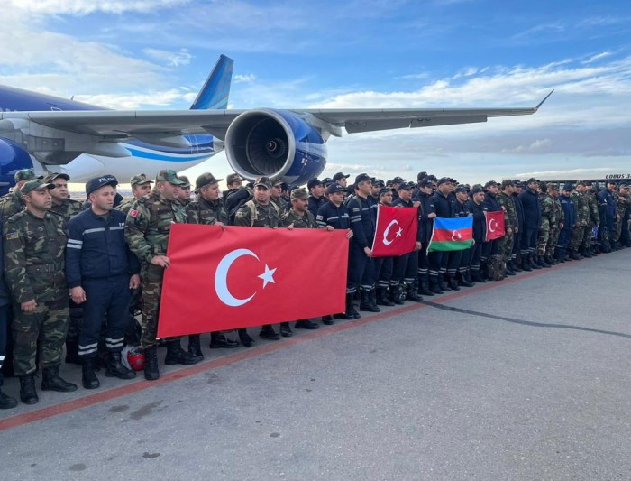 Türkiyədə olan xilasedicilərimizin növbəti hissəsi ölkəyə qayıtdı - FOTOLAR