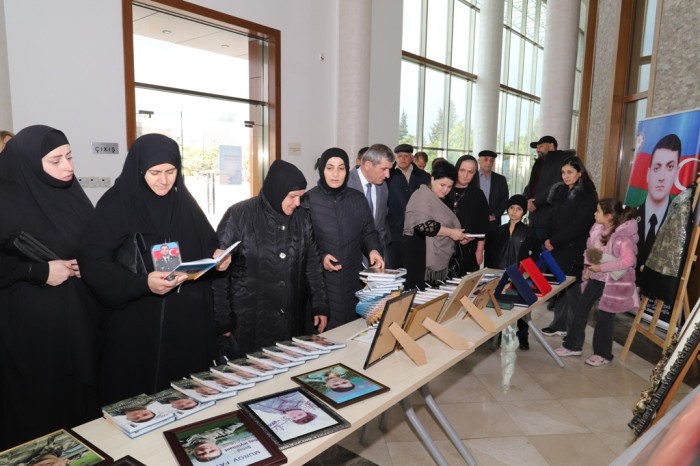 Lənkəranda “Zəfərimizin qəhrəmanı” adlı kitabın təqdimatı keçirilib - FOTO