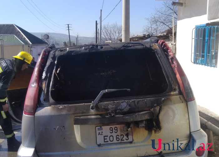 İsmayıllıda minik avtomobili yandı - FOTO