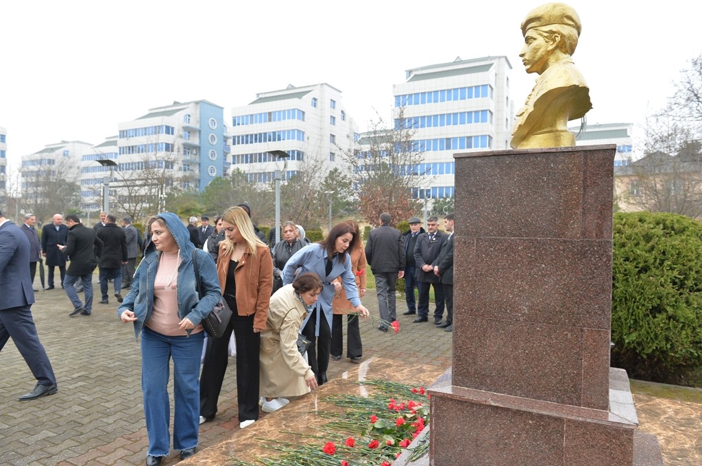 Lənkəranda Milli Qəhrəman Əsgər Əliyevin xatirəsi anıldı - FOTOLAR