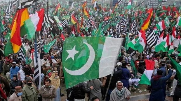 Pakistanda əhaliyə toplaşma qadağası qoyuldu