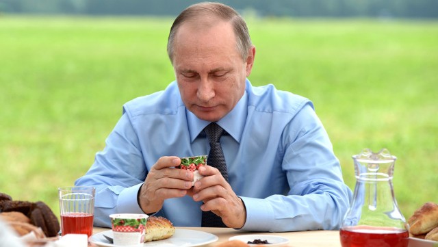Putin dublyorunu döyüş bölgəsinə göndərib? - FOTO