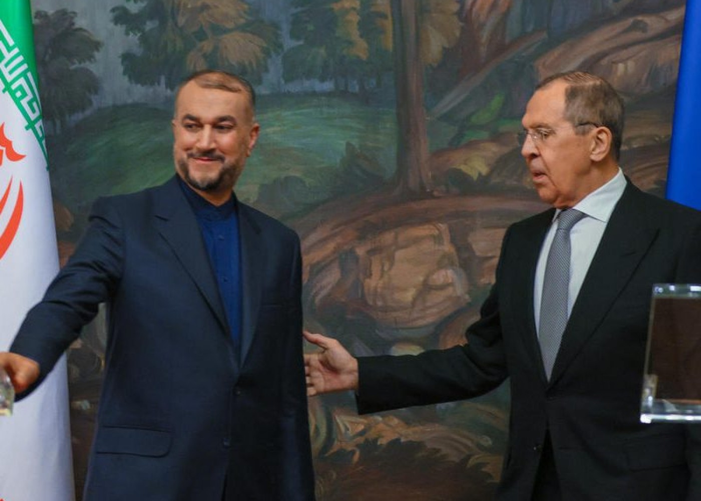 Lavrov iranlı həmkarına hörmətsizlik etdi:"Nə gözləyirdiniz?" (VİDEO)