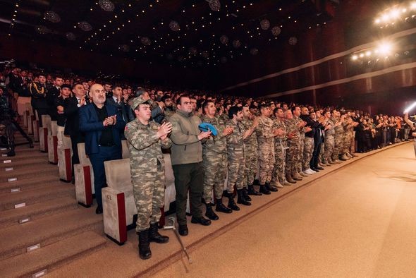 Aprel döyüşlərinə həsr olunmuş “Ümid Günəşi” adlı ədəbi-bədii gecə keçirilib - FOTO