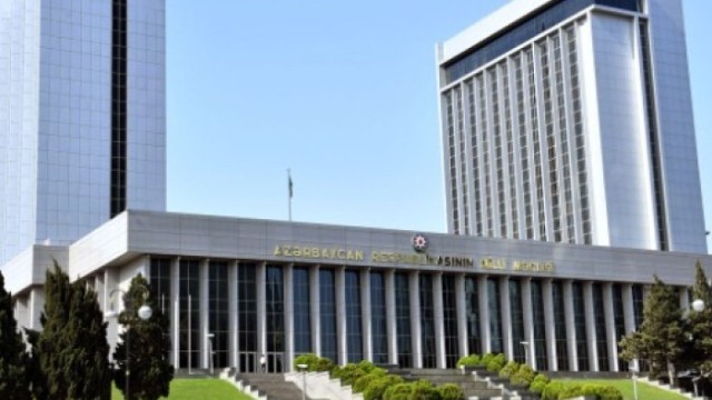 Milli Məclisin sonuncu plenar iclasının gündəliyi açıqlandı 