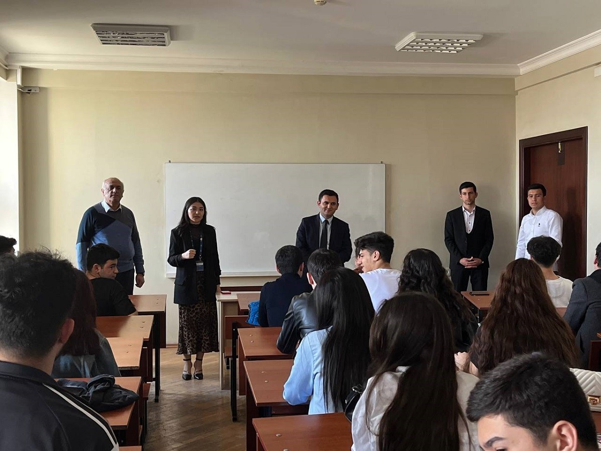 AzMİU-da "Heydər Əliyev İli" ilə bağlı silsilə seminarlar təşkil olunub - FOTOLAR