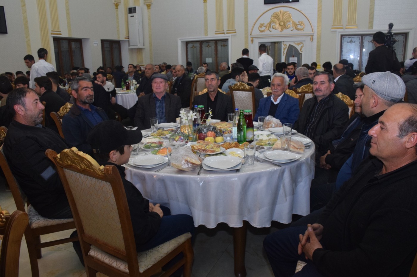 Qubada Vahid Əhmədovun təşəbbüsü ilə iftar süfrəsi təşkil olundu - FOTOLAR