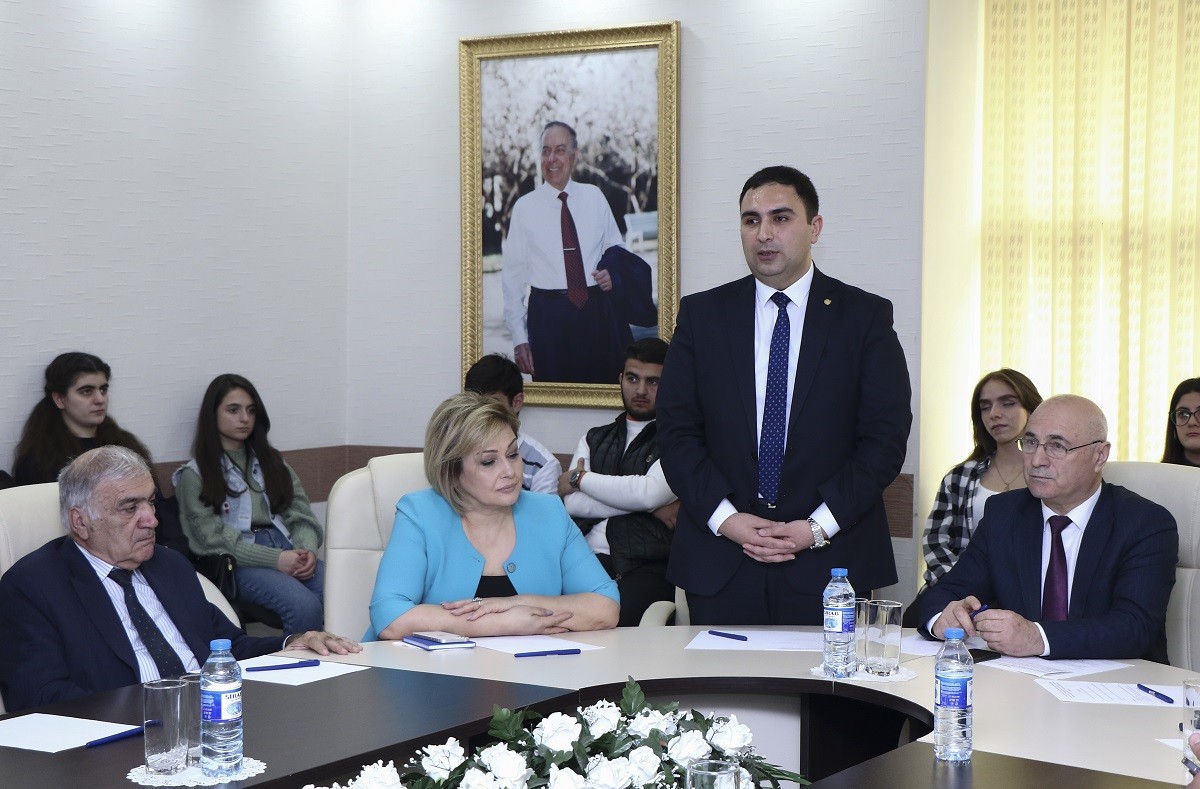 “Azərbaycan İnşaatında Heydər Əliyev İrsi”  mövzusunda  elmi-praktiki konfrans keçirilib - FOTO