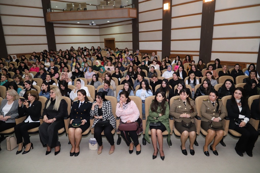 Lənkəranda “Heydər Əliyev və gender siyasəti” mövzusunda tədbir keçirilib - FOTOLAR