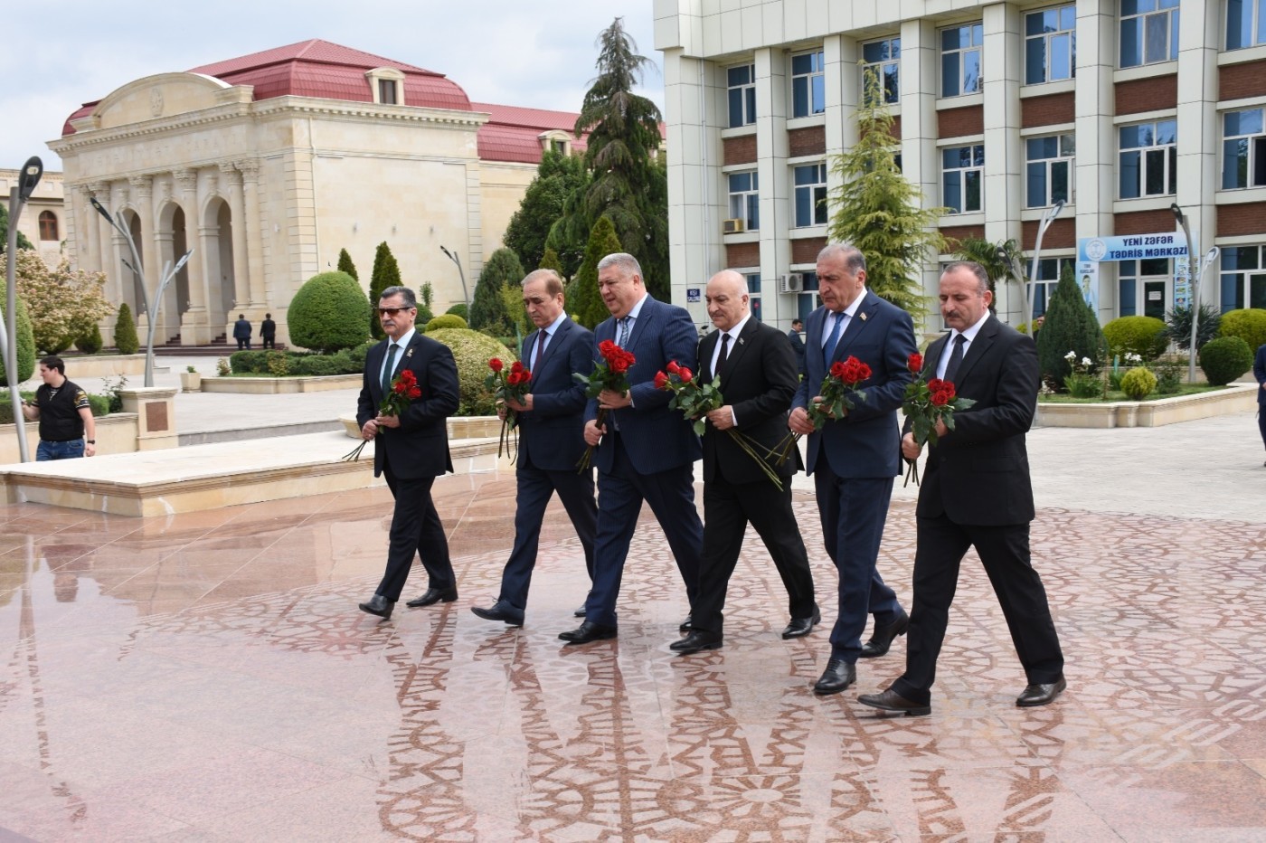 Novruz Aslanov  Heydər Əliyev ili ilə bağlı tədbirdə iştirak edib - FOTOLAR