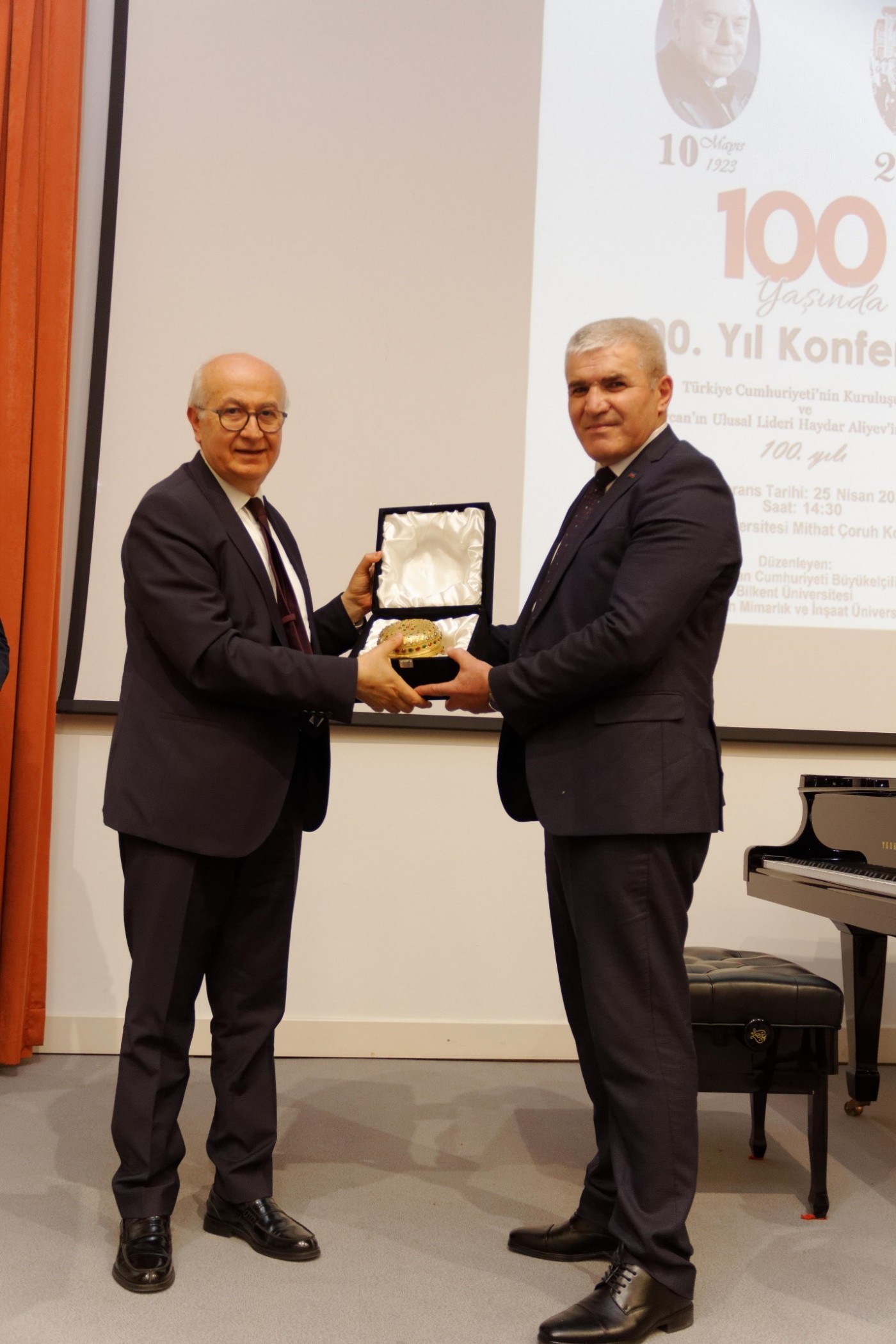 AzMİU-nun təşkilatçılığı ilə Bilkent Universitetində konfrans keçirildi - FOTOLAR