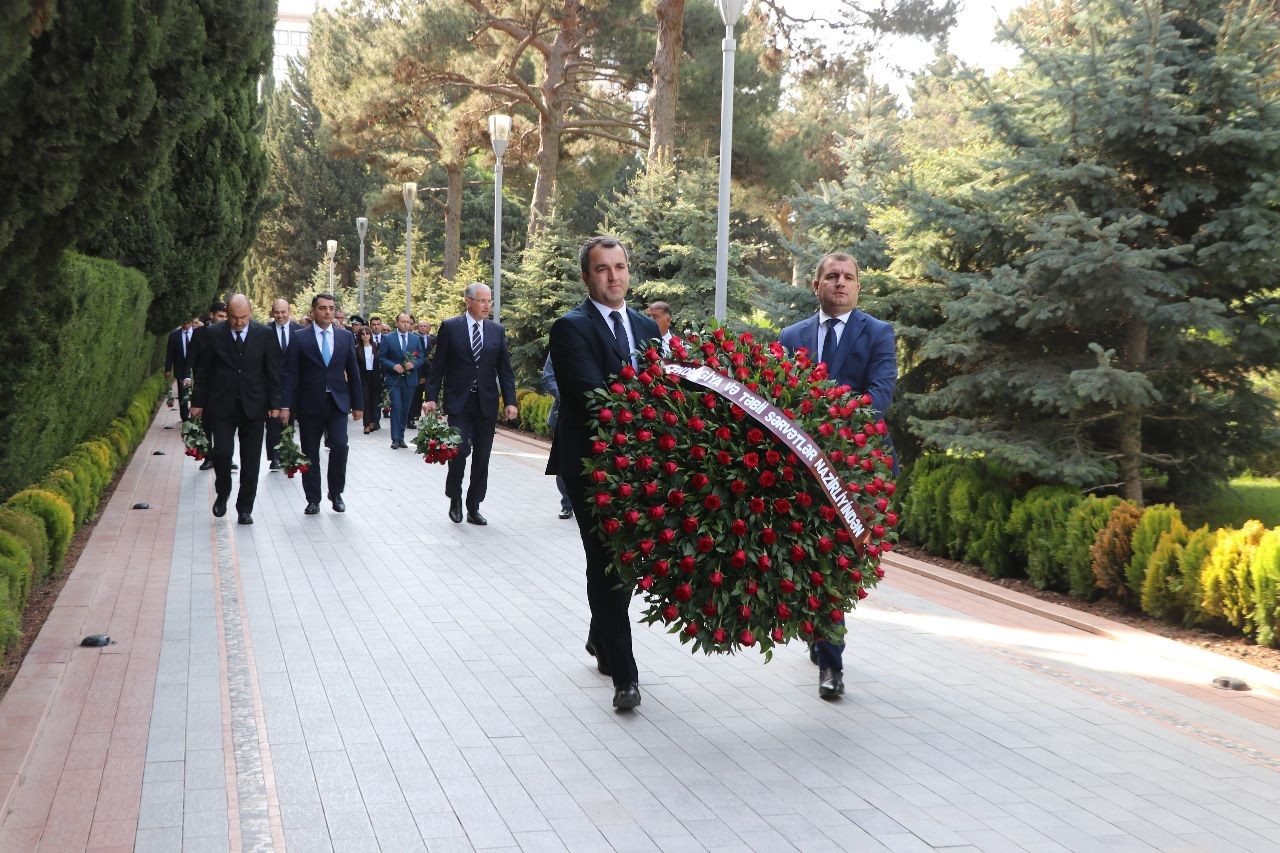 ETSN-də Heydər Əliyevin 100 illik yubileyinə həsr olunmuş konfrans keçirilib - FOTOLAR