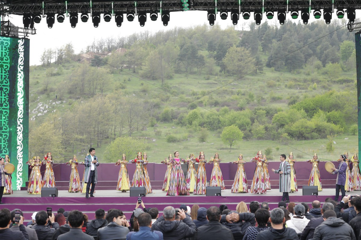 Cıdır düzündə "Xarıbülbül" festivalının açılış konserti olub - FOTOLAR