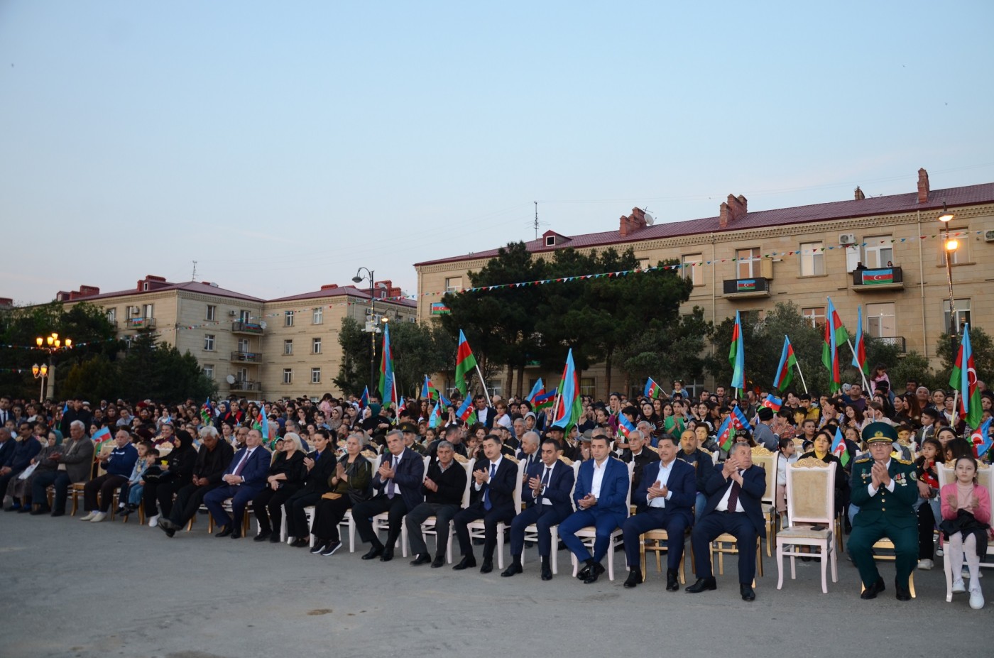 Qaradağda bayram konserti keçirildi - FOTOLAR