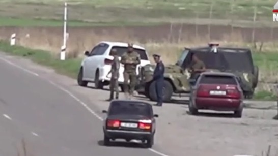 Ermənistan hərbi polisi Zoda gedən yoluBAĞLADI - VİDEO
