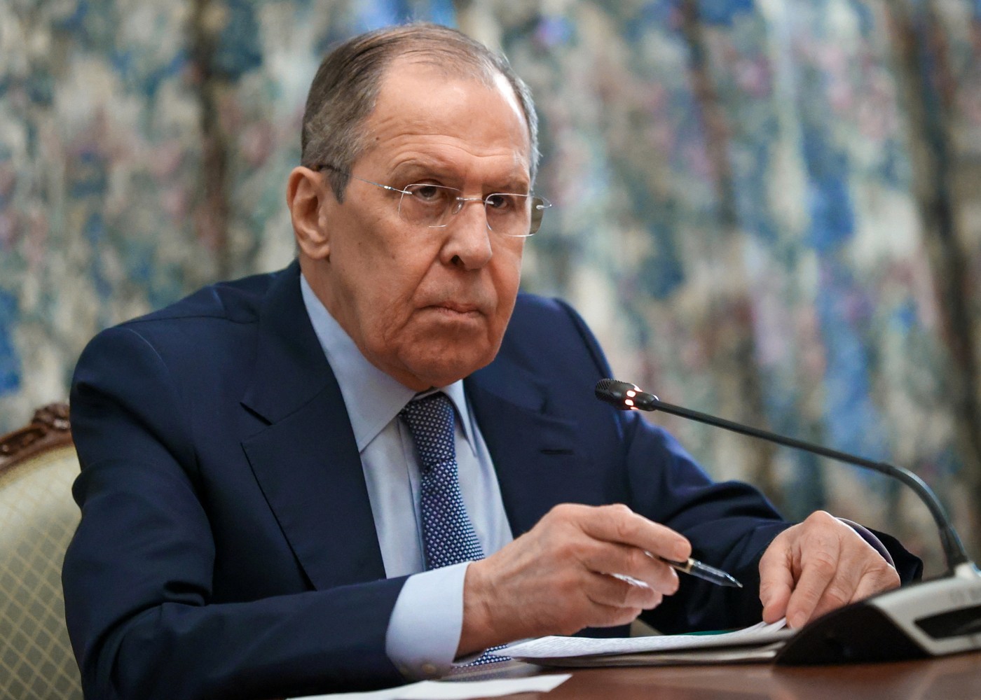 "Ermənistanda Rusiyanın təsirini sarsıtmağa çalışan güclü lobbi var"- Lavrov