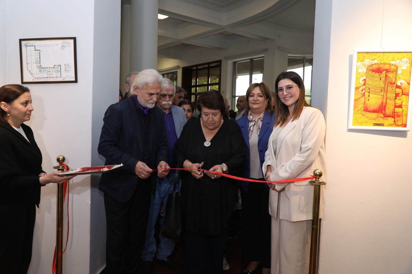 “El bilir ki, sən mənimsən” adlı rəsm sərgisi keçirildi - FOTOLAR