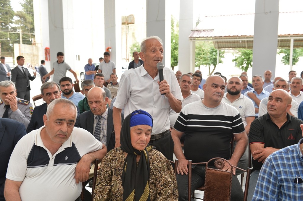 Taleh Qaraşov növbəti səyyar qəbul keçirdi - FOTOLAR