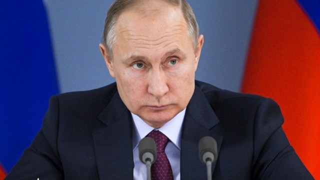 Putin Gürcüstanla hava əlaqəsinin açılmasınışəxsi qərarı olduğunu açıqlayıb