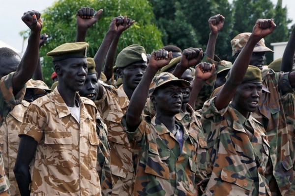 Sudanda ehtiyatda olan hərbçilər orduya çağırıldı