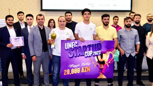 "UNEC Startup Cup" yarışının qalibi 20 min manatmükafat qazandı - FOTOLAR