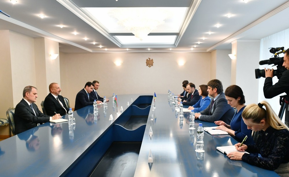 İlham Əliyevin Moldova Prezidenti ilə görüşü olub - YENİLƏNİB (FOTO)