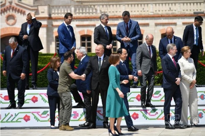 Prezident Moldovada bir sıra ölkə liderləri ilə görüşüb - YENİLƏNİB