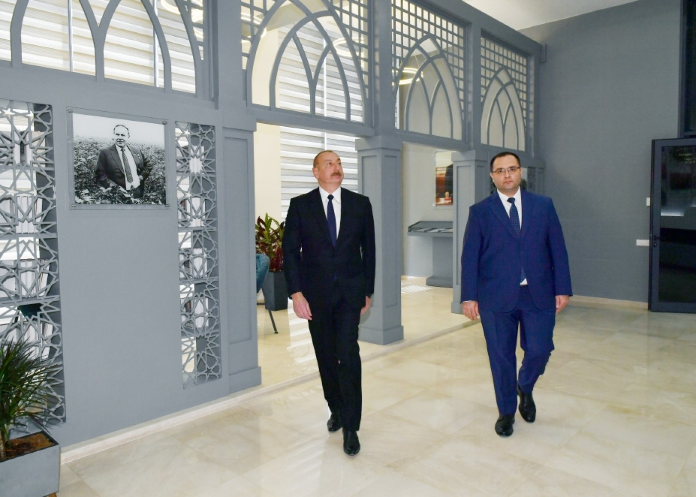 İlham Əliyev nazirliyin yeni binasının açılışını etdi- FOTOLAR